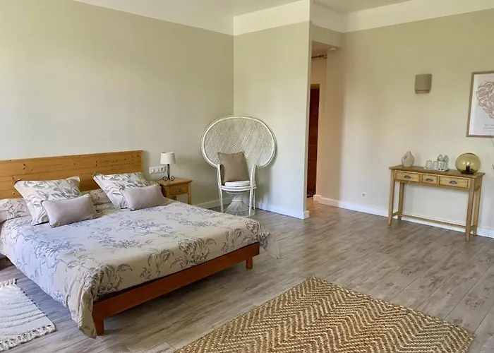 Domaine Du Terrou 3* גראמה