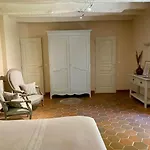 Frühstückspension Domaine Du Terrou 3*