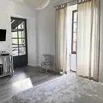 Domaine Du Terrou 3*