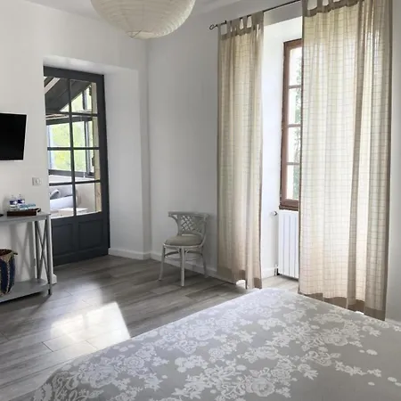 Domaine Du Terrou 住宿加早餐酒店 3*