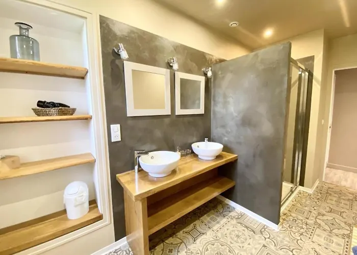 Bed and Breakfast Domaine Du Terrou 3*