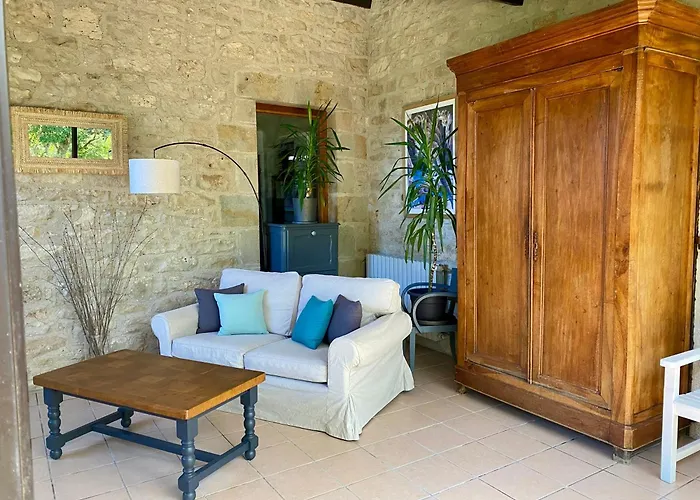 Bed and Breakfast Domaine Du Terrou 3*