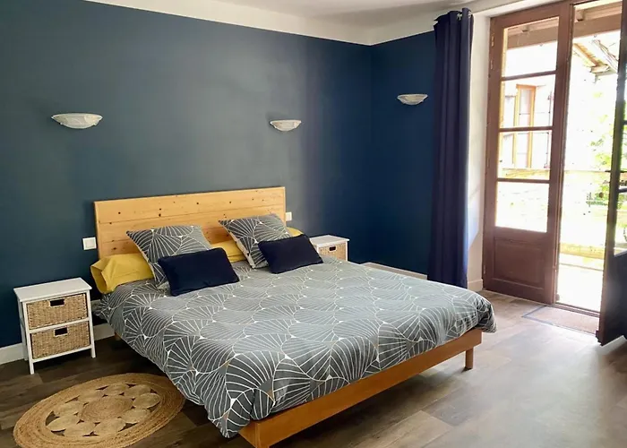 Domaine Du Terrou 3*